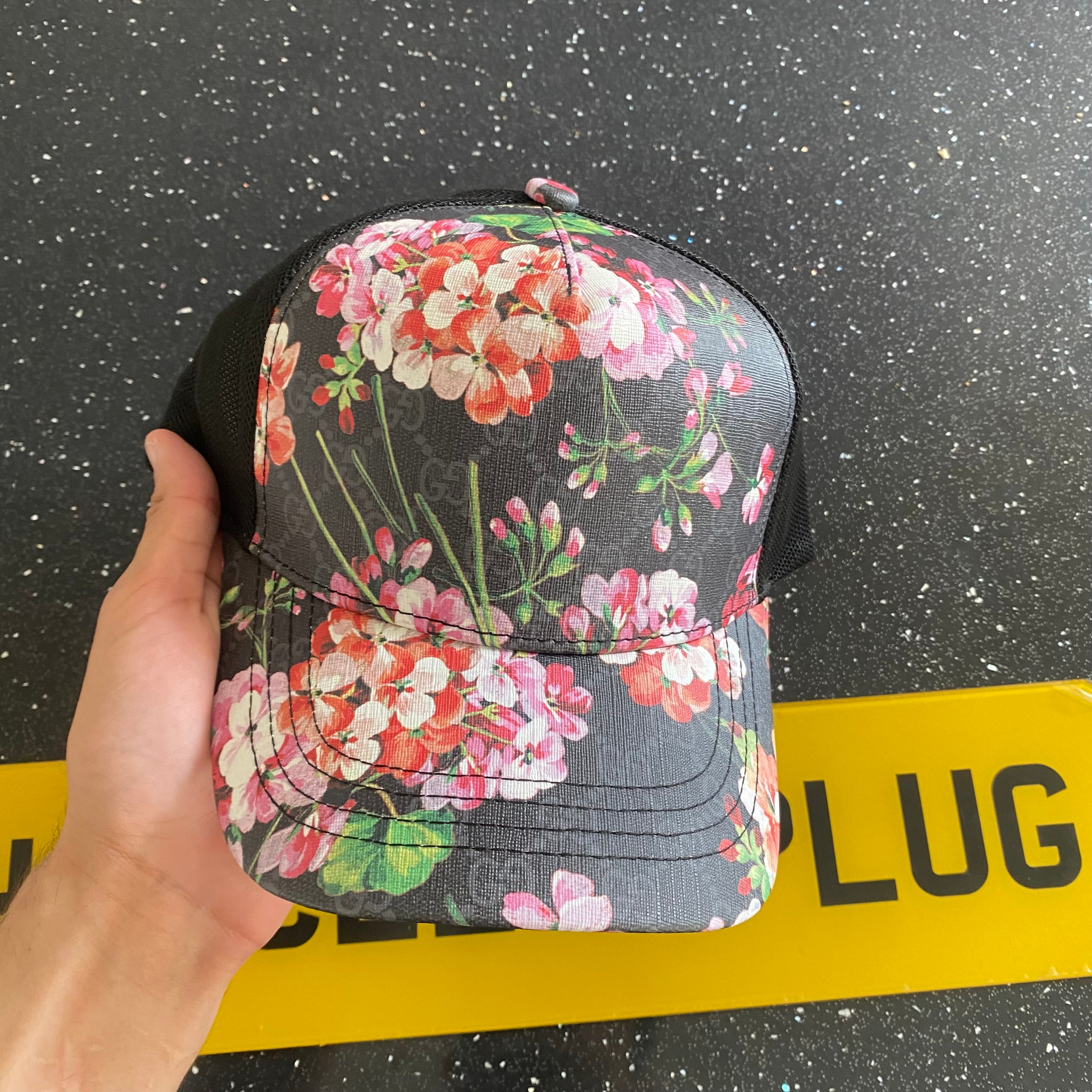 Black Cap (Red Flower)