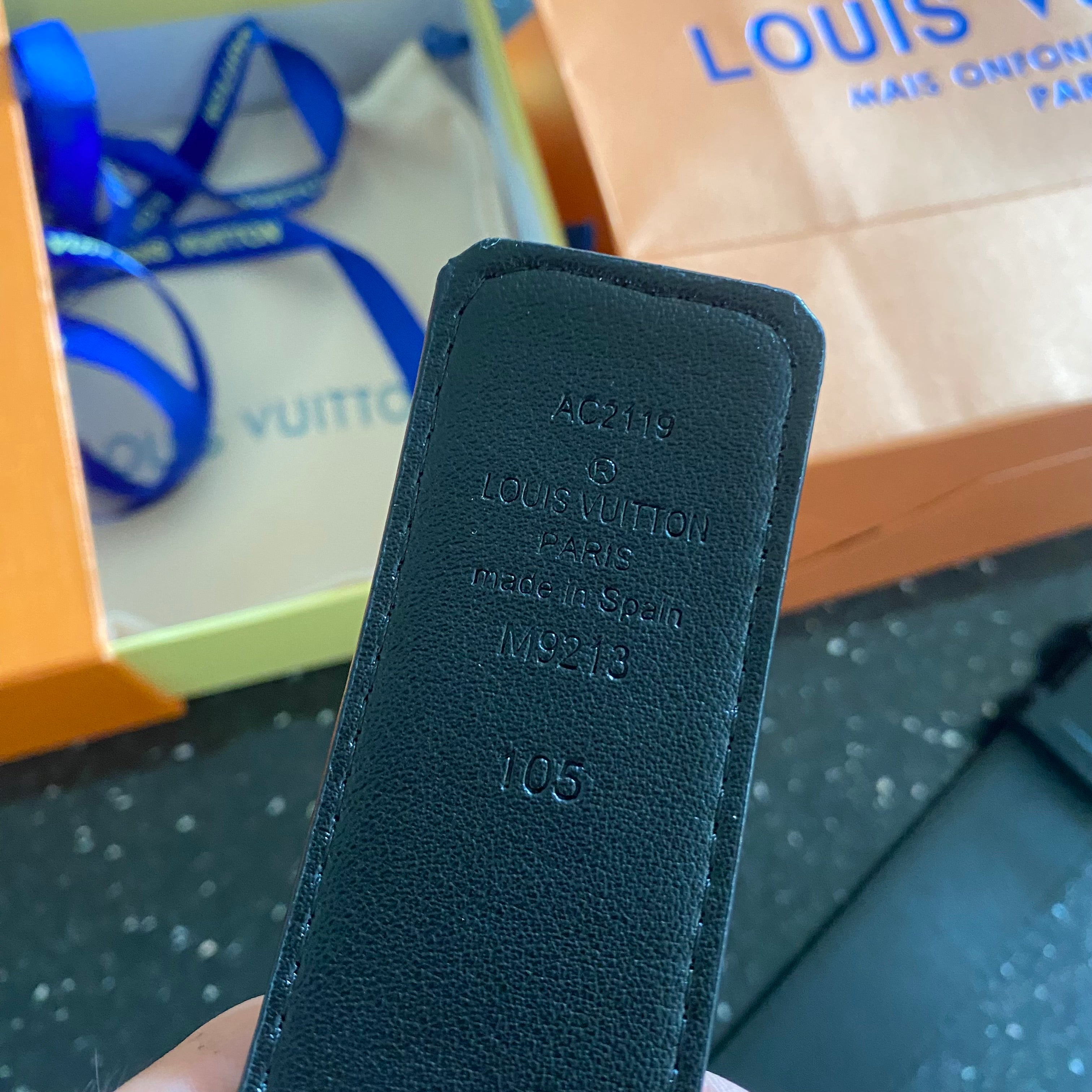 Black L Belt - with box and shopping bag