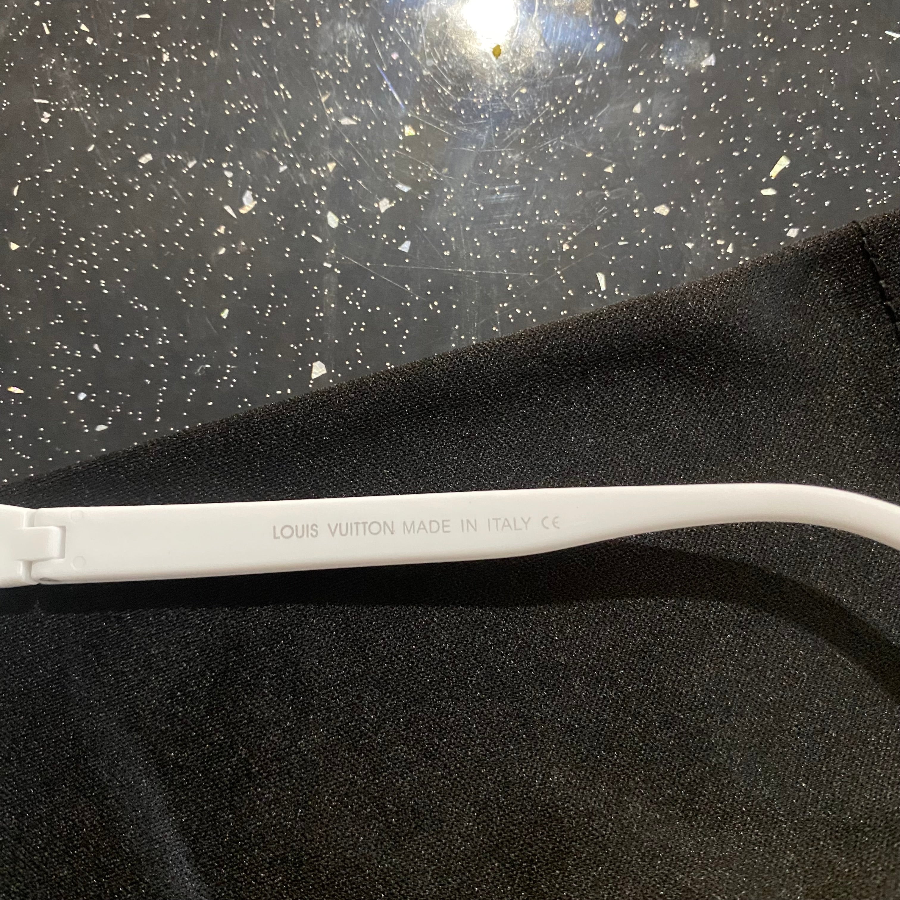 White/Blue Waimea Sunglasses